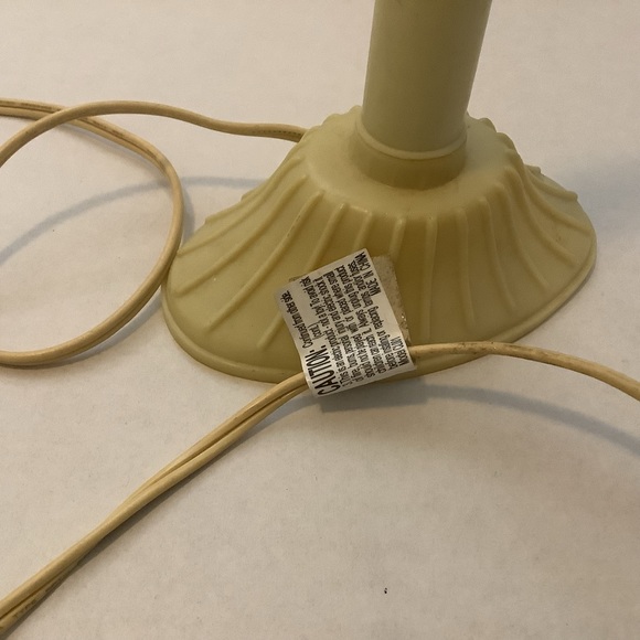 Vintage Electric Plug-In Drip Candolier Plastic Christmas Candle (Single) w/Bulb - Picture 5 of 16